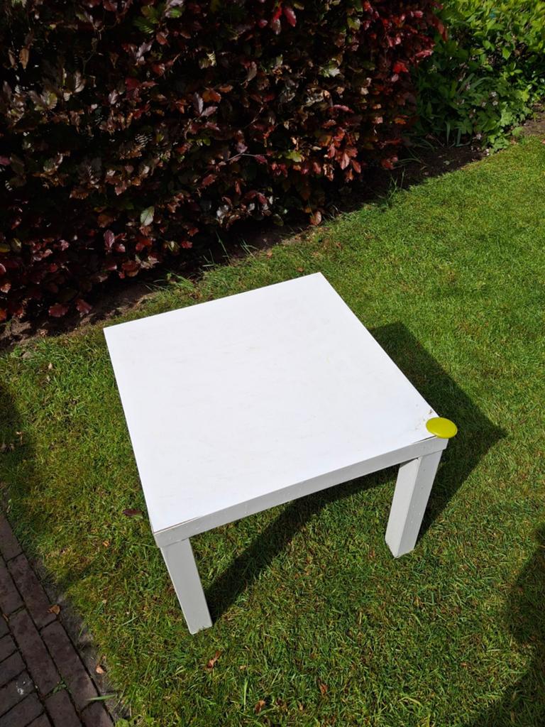 Ikea tafeltje wit, Gebruikt, Vierkant, Ophalen, 45 tot 60 cm