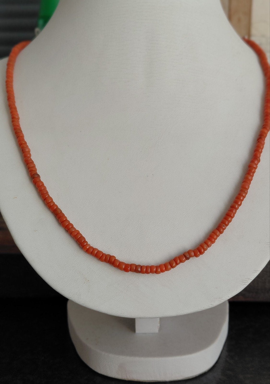 bloedkoraal,platte kraal,pracht ketting!, Verzenden, Overige materialen, Ketting