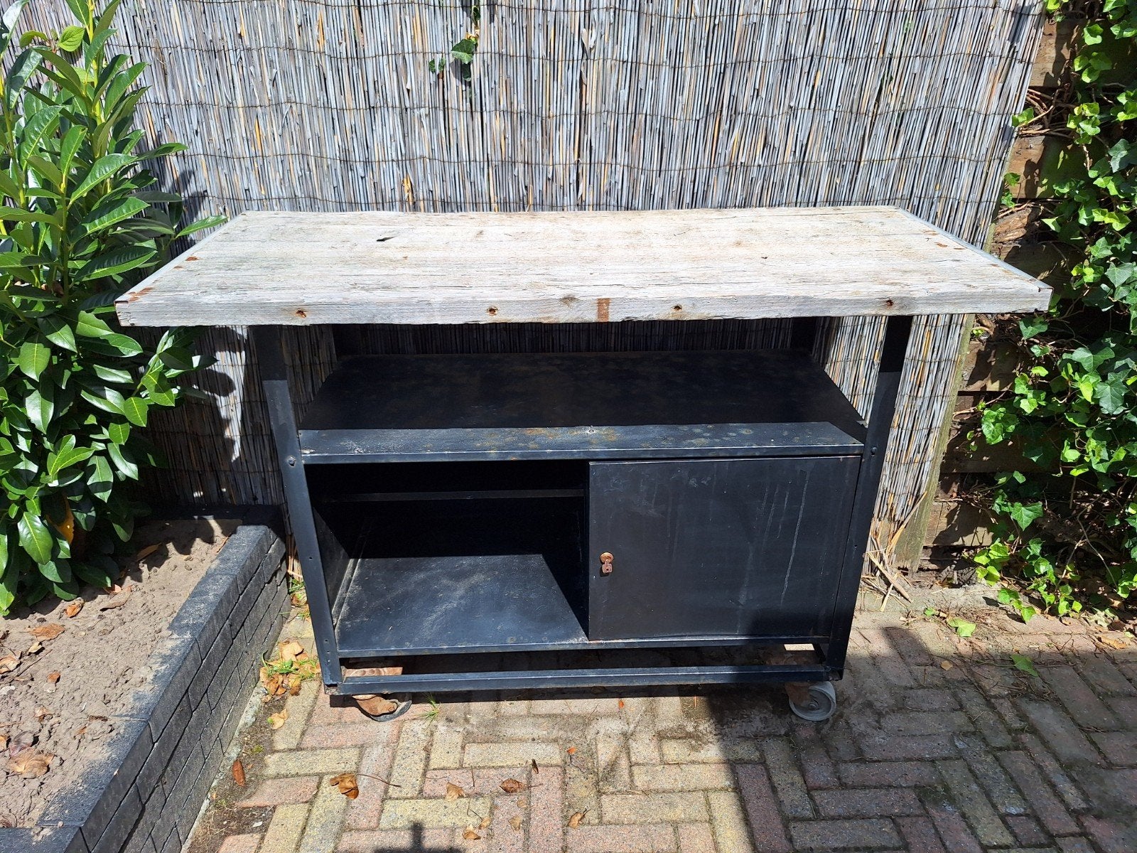 buiten meubel, Ophalen, Gebruikt