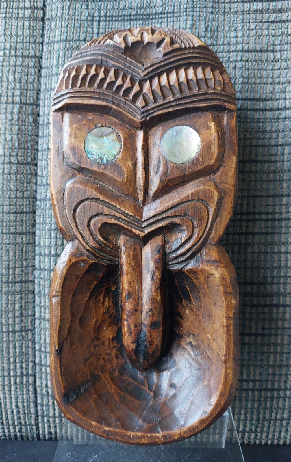Maori Houtsnijwerk, Verzenden