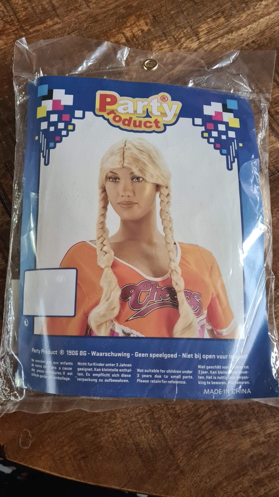 Blonde vlechten pruik - Feest, Carnaval, Verkleedpartij, Ophalen of Verzenden, Nieuw, Hoed of Pruik, Carnaval