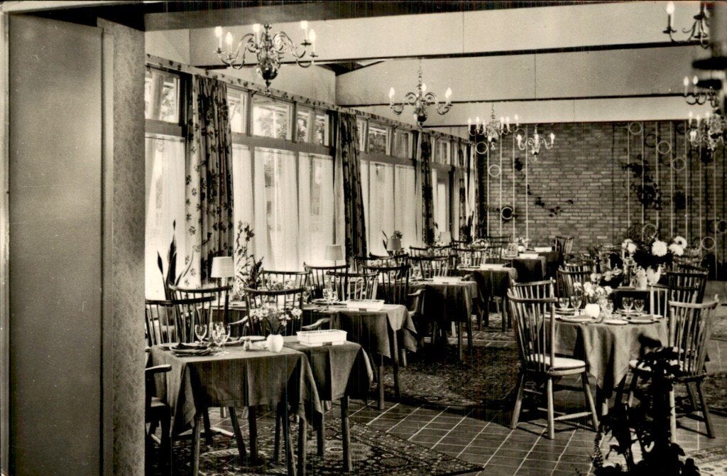 Heesch - Hotel-Café-Restaurant - Interieur, Verzamelen, Ophalen of Verzenden, 1960 tot 1980, Gelopen, Noord-Brabant