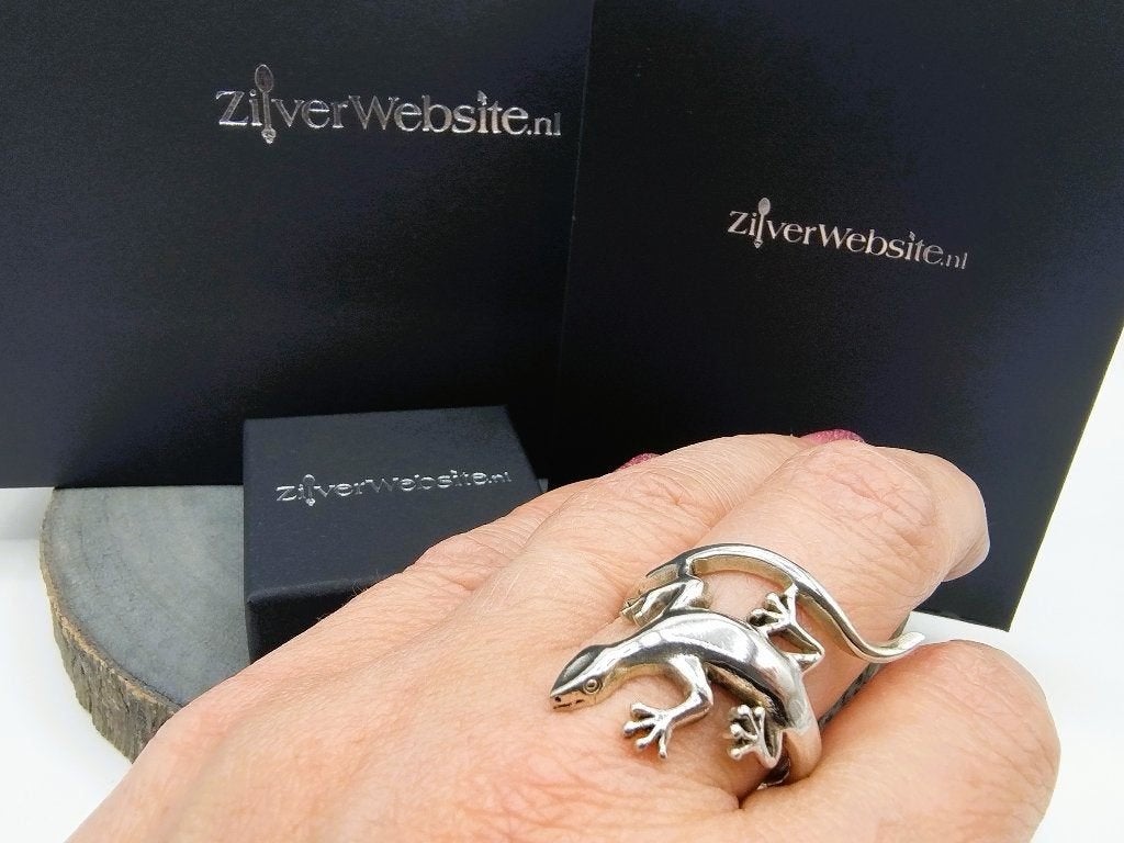 Zilveren ring met hagedis, 21 mm