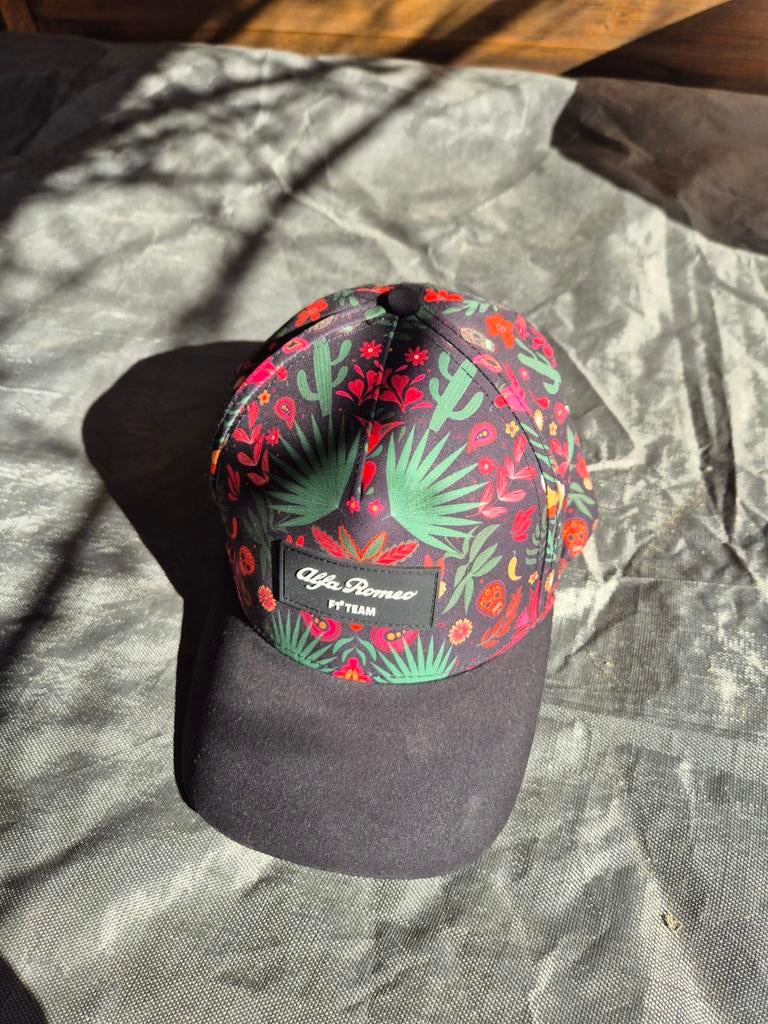 Alfa Romeo F1 Team Pet - Nieuwstaat, Alfa Romeo, Nieuw, Pet, One size fits all