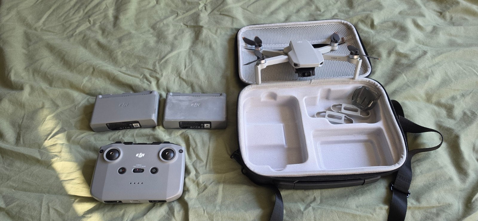 DJI Mini 4K Drone met 6 accu's en tas, Cameradrone, Bediening via smartphone, 5 tot 10 kilometer, Zo goed als nieuw