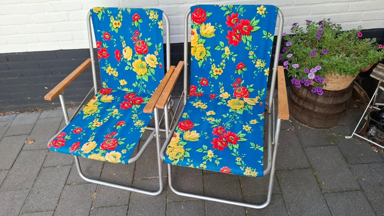 Set van 2 vrolijke campingstoelen voor uw caravan, Ophalen of Verzenden, Gebruikt