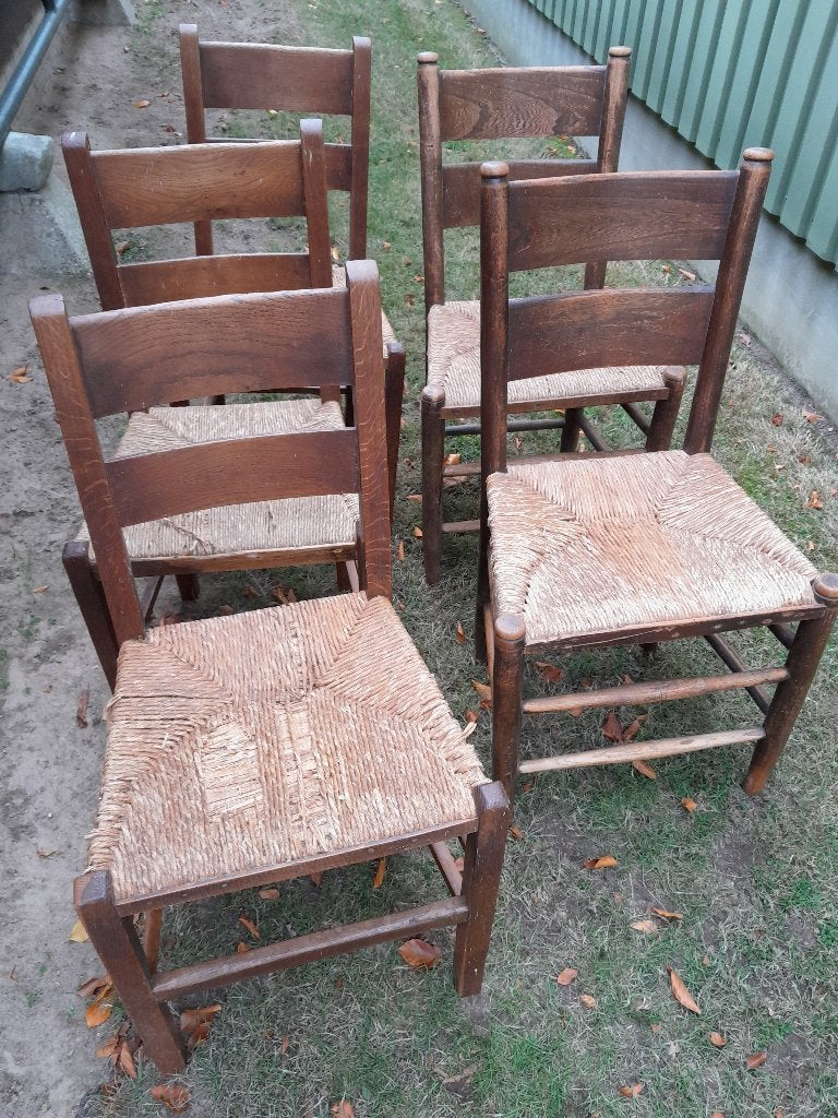 Keukenstoelen, Ophalen