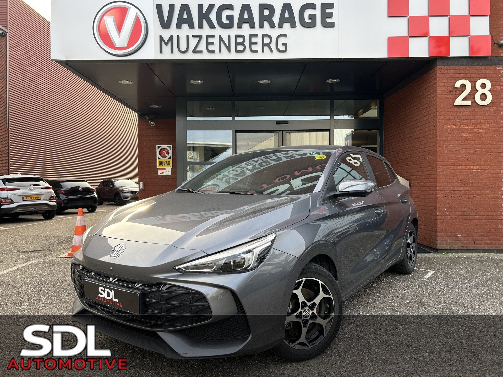 MG MG3 Hybrid+ 1.5 Hybrid+ Luxury // FULL LED // NAVI + CARP, Auto's, 194 pk, 4 cilinders, Leder en Stof, 23 km/l