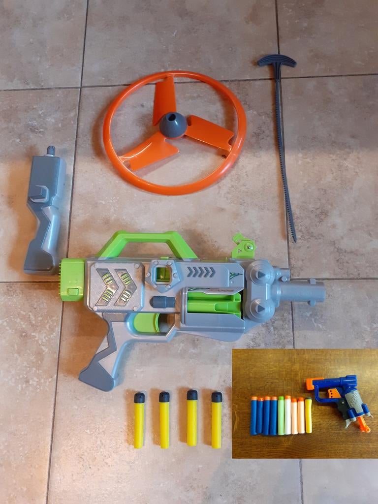 Nerf met pijltjes en ander merk, Ophalen of Verzenden