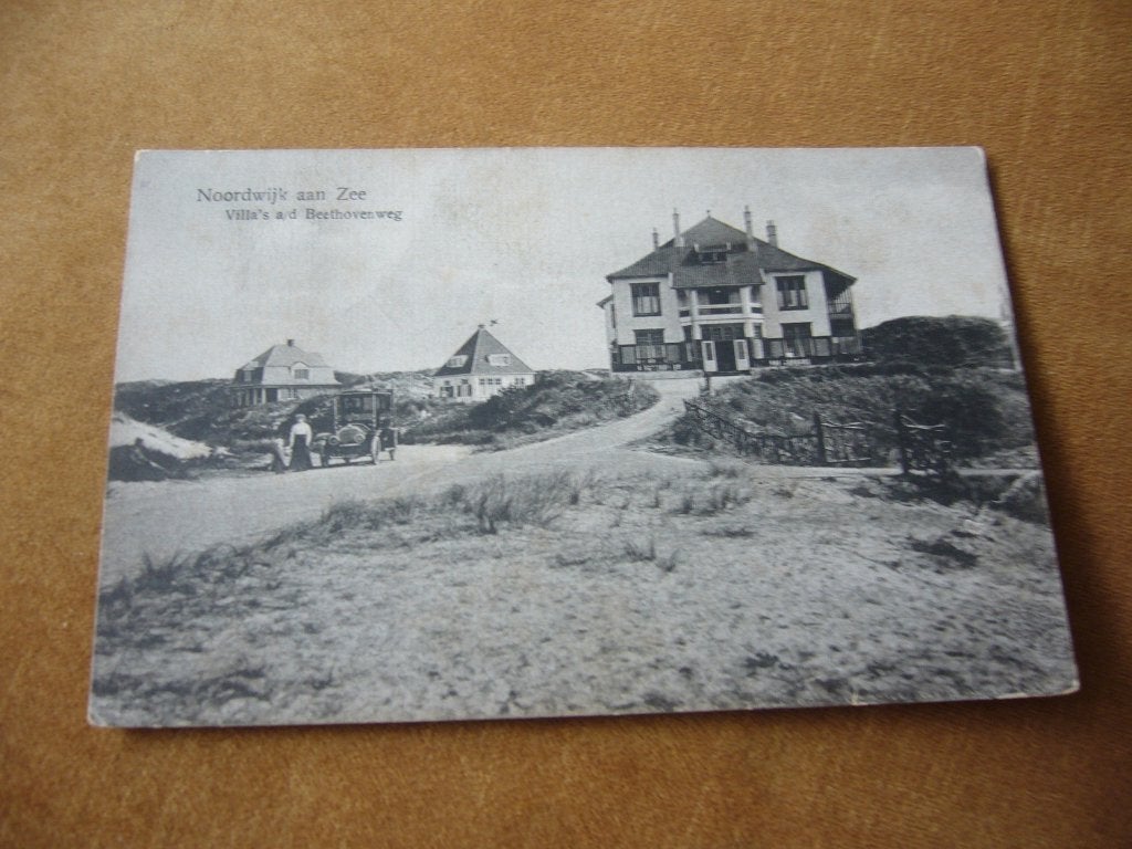 NOORDWIJK AAN ZEE  = VILLA,S A.D. BEETHOVENWEG MET OUDE AUTO, Ophalen of Verzenden, 1920 tot 1940, Gelopen, Zuid-Holland