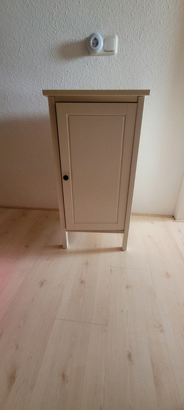 Ikea nachtkastje, Ophalen, Zo goed als nieuw, Minder dan 45 cm, 55 tot 70 cm