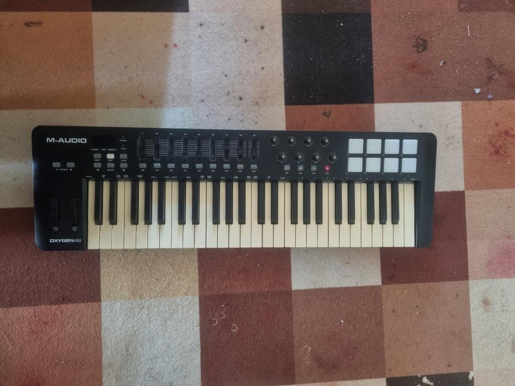 M Audio Oxygen 49 midi keyboard, Muziek en Instrumenten, Midi-apparatuur, Ophalen of Verzenden, Gebruikt