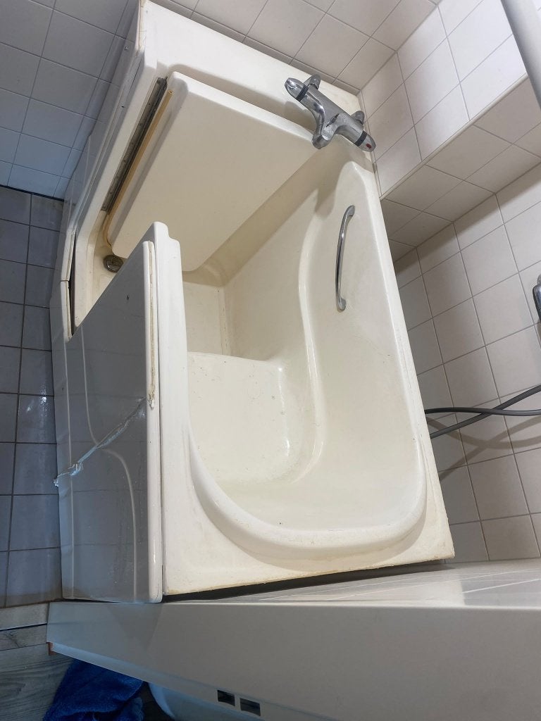 Compact zitbad 130 cm – ideaal voor kleine badkamer, Ophalen, Gebruikt, Overige typen, 50 tot 100 cm
