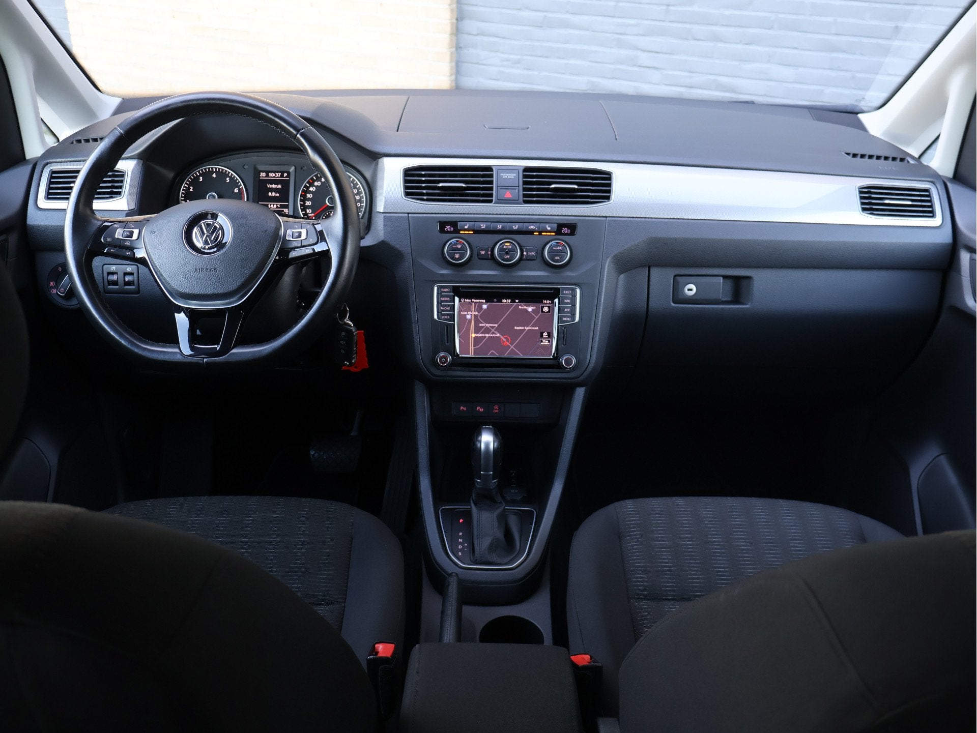 Volkswagen Caddy Kombi 1.4 TSI Trendline DSG | Navi | Haak 1, Auto's, Stof, Gebruikt, MPV, 5 stoelen