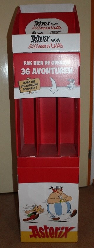 Asterix - winkeldisplay voor de strip: De race door de laars, Ophalen, Asterix en Obelix, Gebruikt, Gebruiksvoorwerp