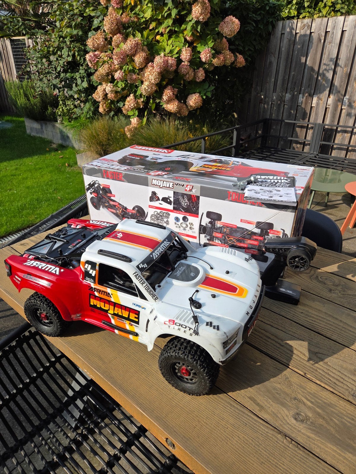 ARRMA Mojave 4S BLX 4x4 – Zeer nette originele staat, Elektro, Gebruikt, Auto offroad, Ophalen of Verzenden
