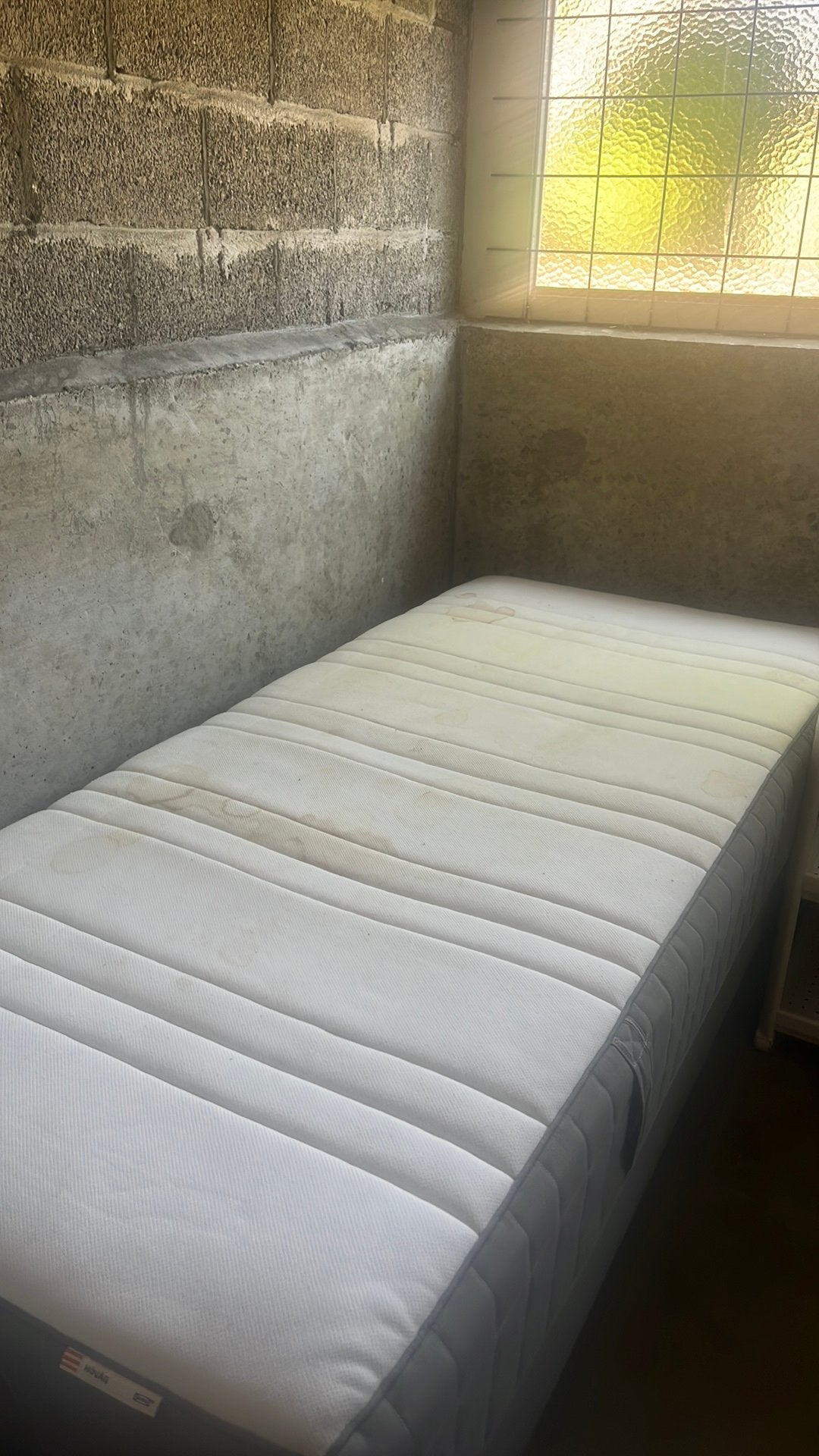 Bed en matras, Huis en Inrichting, Ophalen, Gebruikt, 90 cm, Eenpersoons