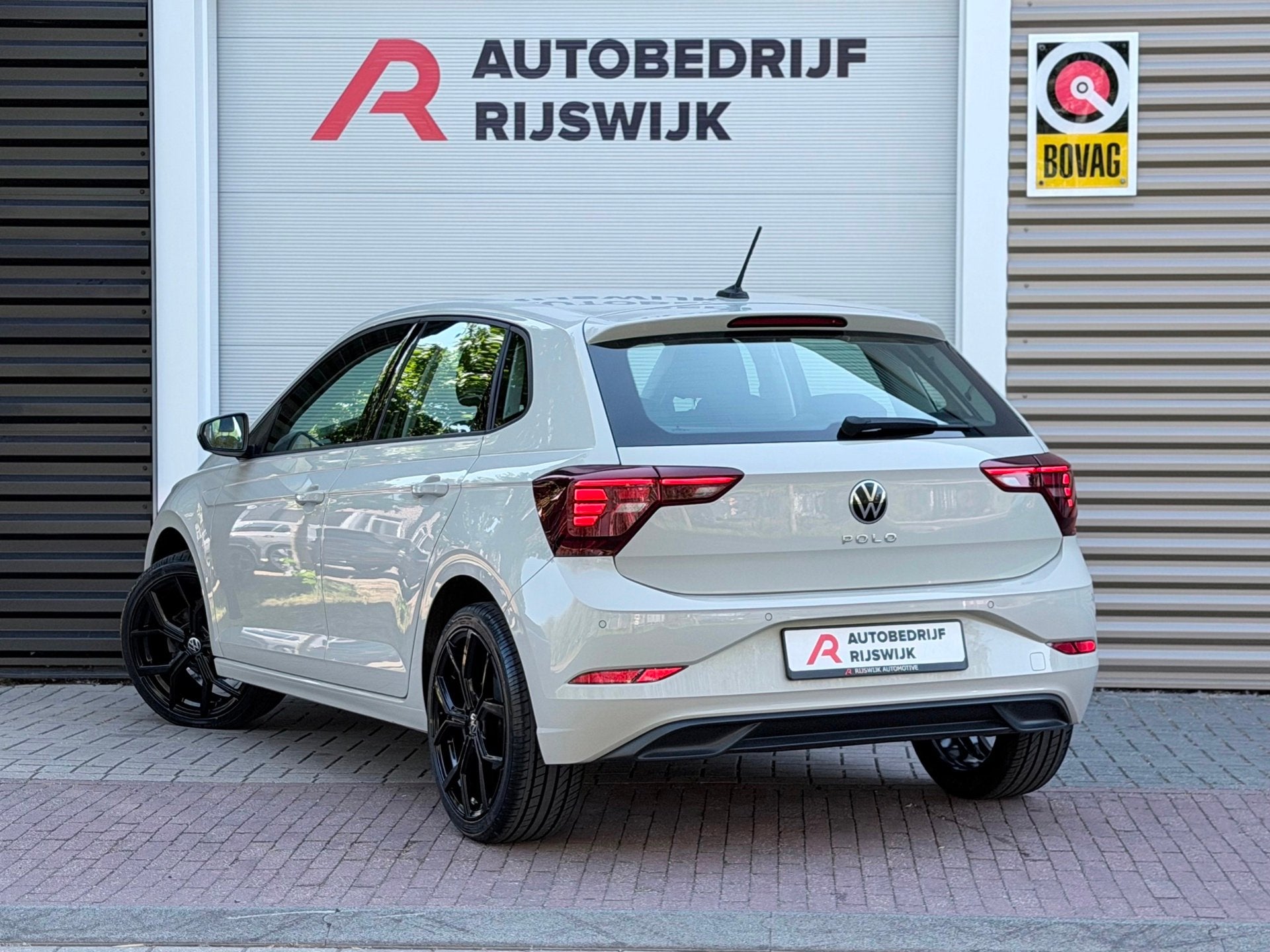 Volkswagen Polo 1.0 TSI Life AppleCarPlay/Stoelverwarming, 12 maanden, Gebruikt, 95 pk, Origineel Nederlands