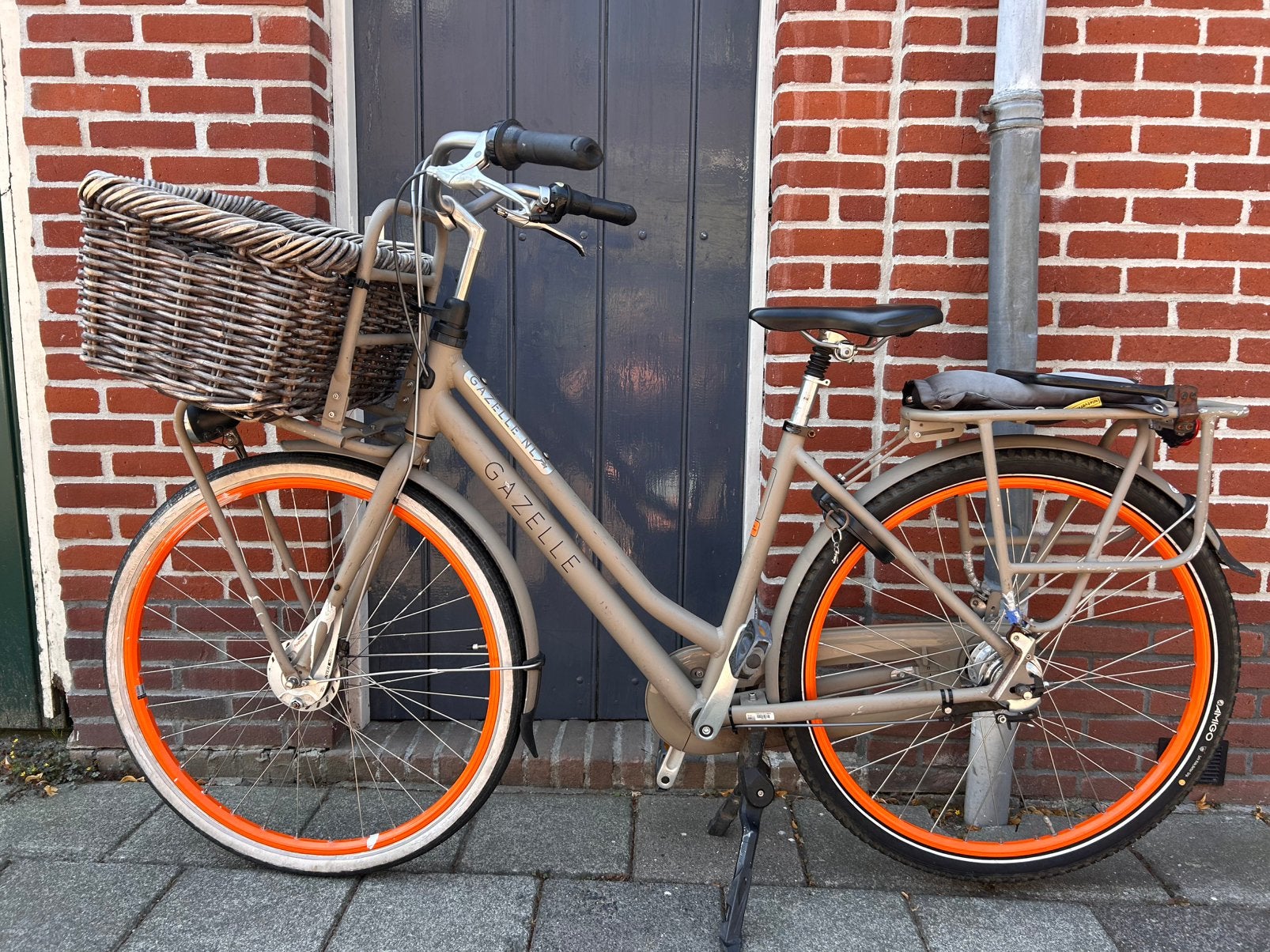 Gazelle heavy duty met mand, Fietsen en Brommers, Fietsen | Dames | Omafietsen, Ophalen, Versnellingen, Trommelrem, 53 tot 56 cm