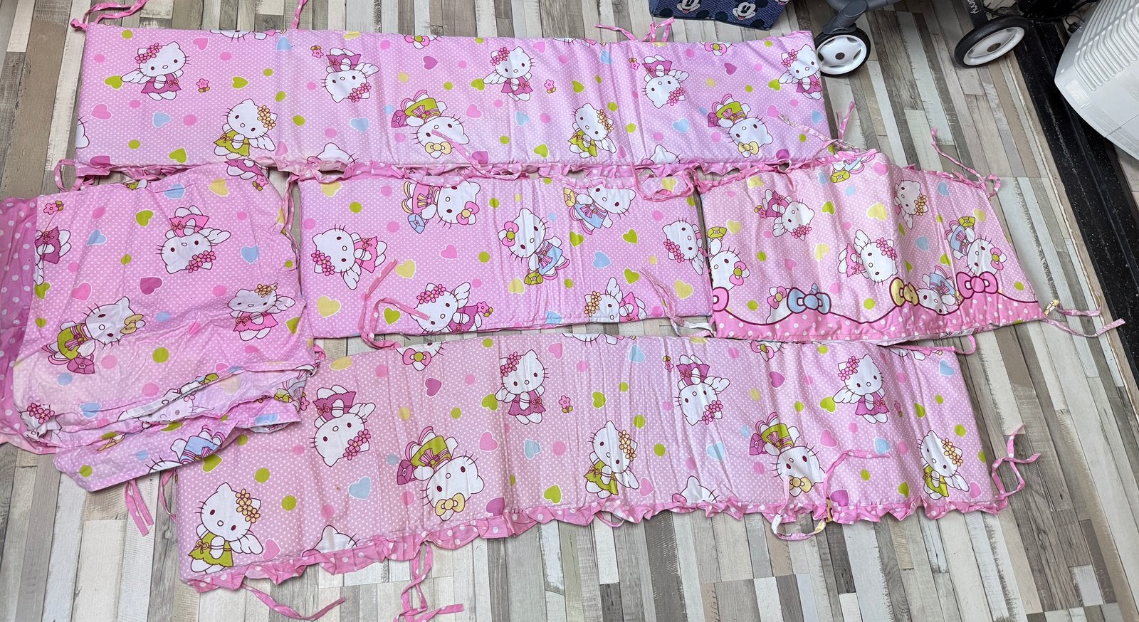 Hello Kitty Babybedlaken voor een meisjeswiegje., Ophalen of Verzenden, Zo goed als nieuw