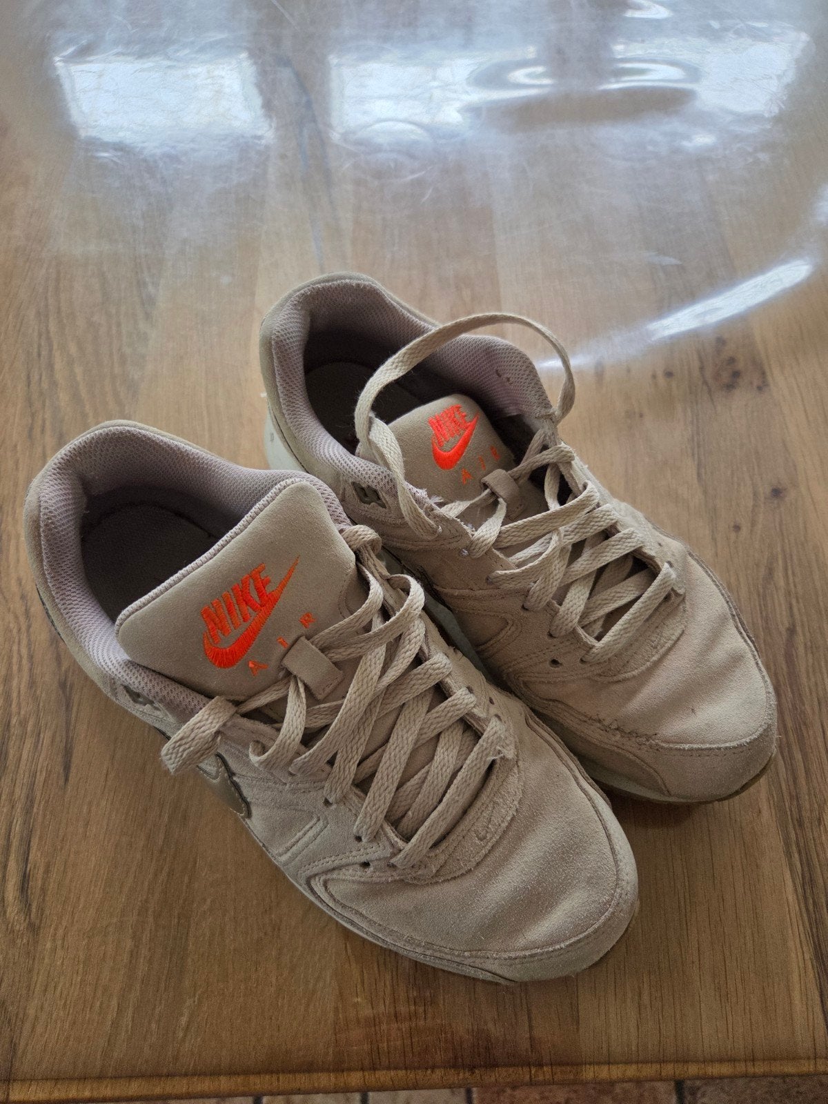 Nike Air Max Sneakers - Beige maat 41, Beige, Nike, Ophalen of Verzenden, Sneakers of Gympen