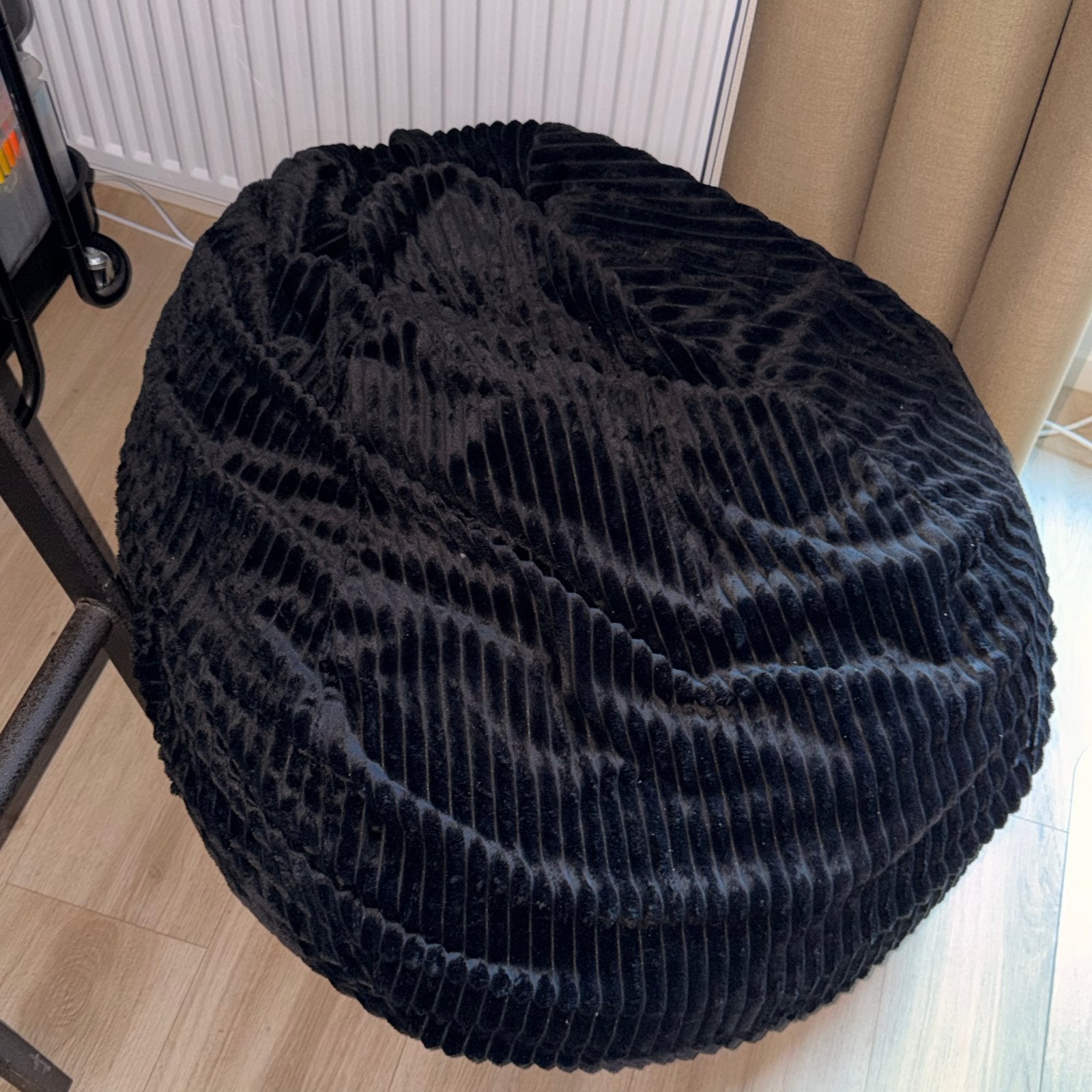 Zwarte ribfluwelen zitzak - Comfortabel en stijlvol, Huis en Inrichting, Zitzakken, Ophalen, Nieuw, Zwart, Zitzak