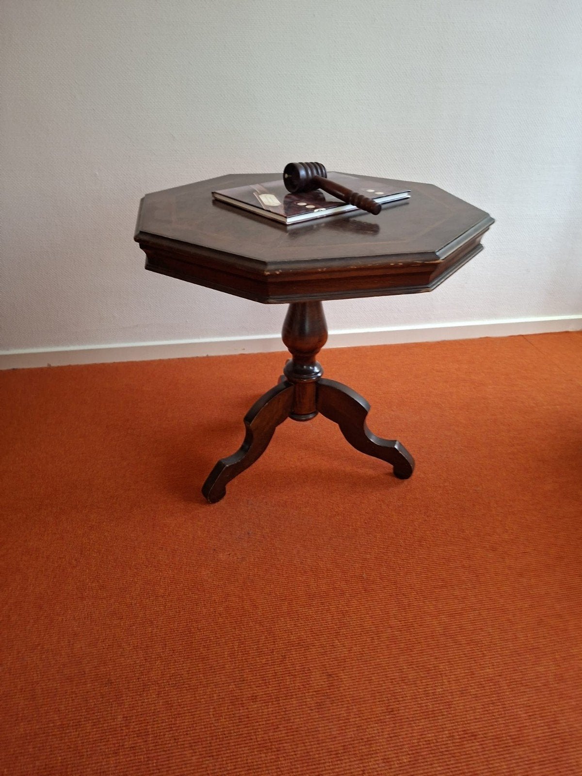 Antieke mahoniehouten bijzettafel, achthoekig, Huis en Inrichting, Tafels | Bijzettafels, Minder dan 55 cm, Gebruikt, Overige vormen