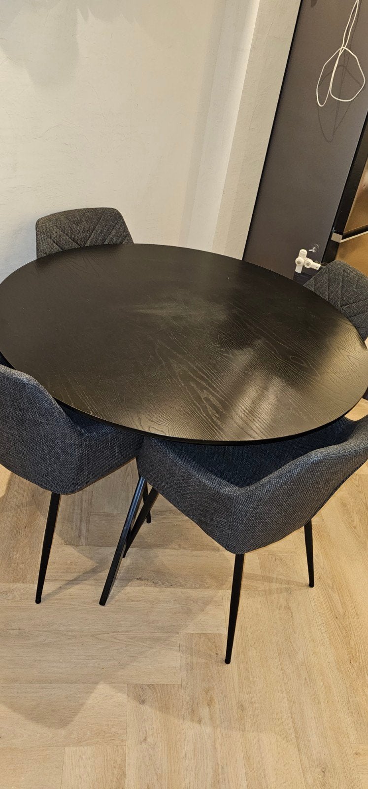 Mangohouten eettafel met 4 eetstoelen, Huis en Inrichting, Ophalen, Gebruikt, Rond, 50 tot 100 cm