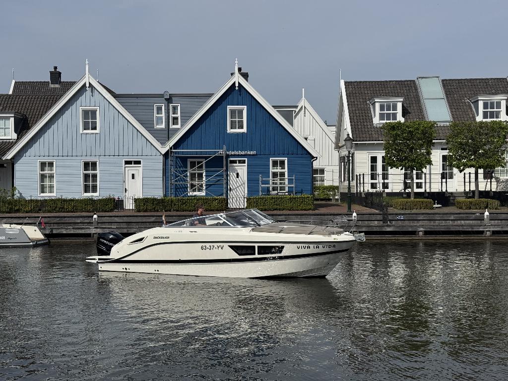 Quicksilver 805 Cabin (2017) met Mercury 225 PK !!, Watersport en Boten, Speedboten, Ophalen, 6 meter of meer, Nieuw, 200 pk of meer