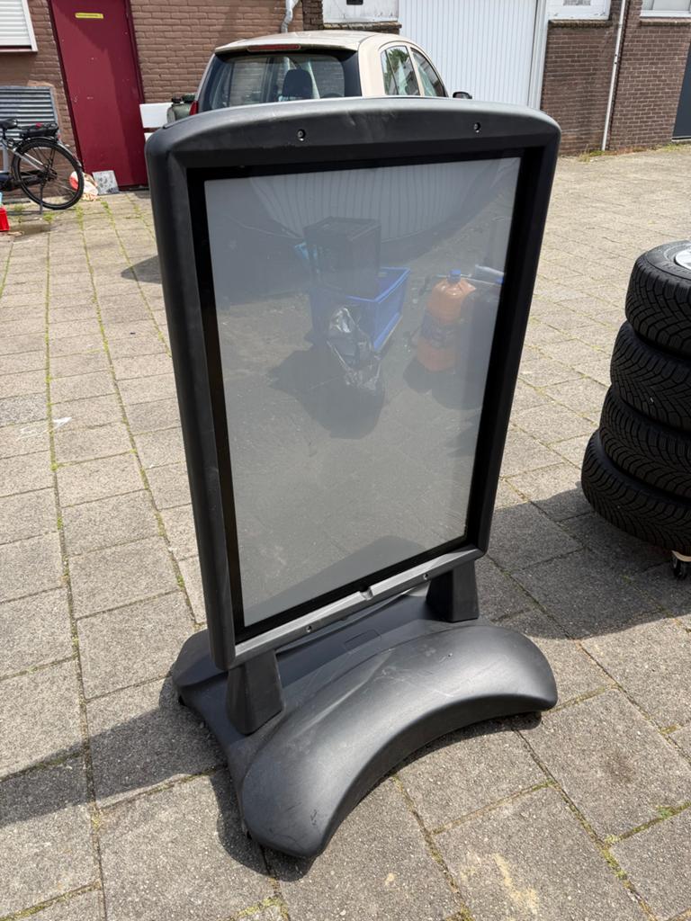 Reclamebord / Stoepbord - Zo goed als nieuw, Ophalen