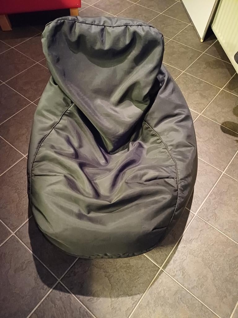 Zwarte zitzak in goede staat, Ophalen, Zo goed als nieuw, Zwart, Zitzak