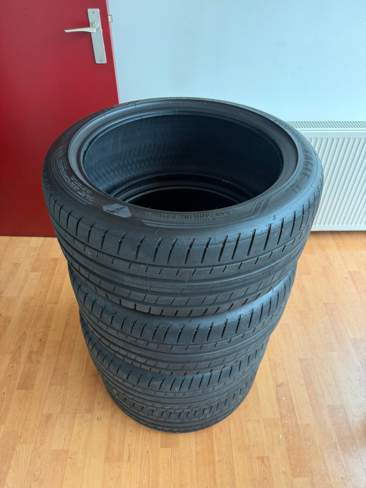 4 x Goodyear Eagle F1 zomerband, 245-40-18, Ophalen