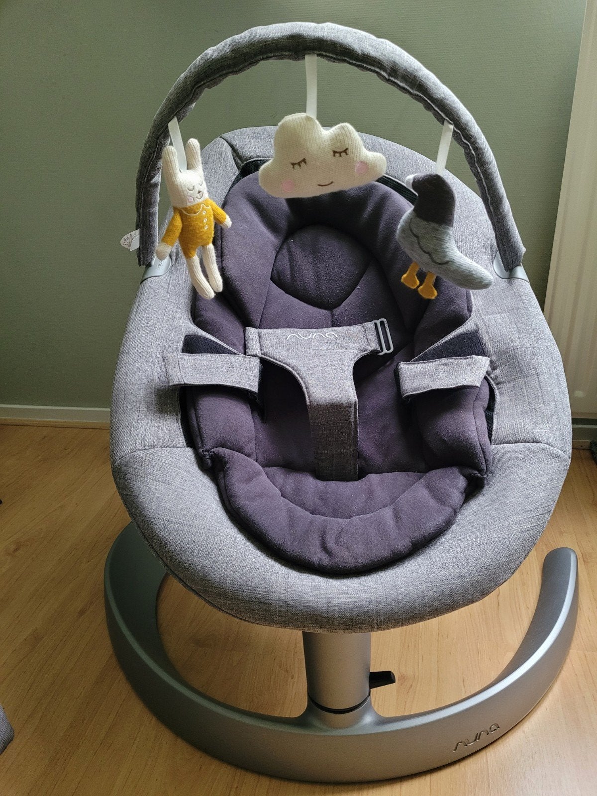 Nuna Leaf Grow wipstoel met speelboog, Kinderen en Baby's, Ophalen, Zo goed als nieuw