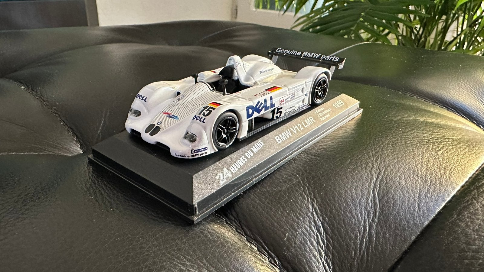 BMW V12 LMR winnaar Le Mans 1999 1:43, Hobby en Vrije tijd, Modelauto's | 1:43, Ophalen of Verzenden, Zo goed als nieuw, Auto