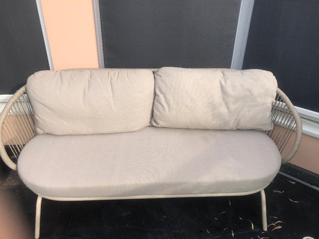 Bankje voor balkon  of tuin. met kussens, Tuin en Terras, Ophalen, Zo goed als nieuw, Rotan