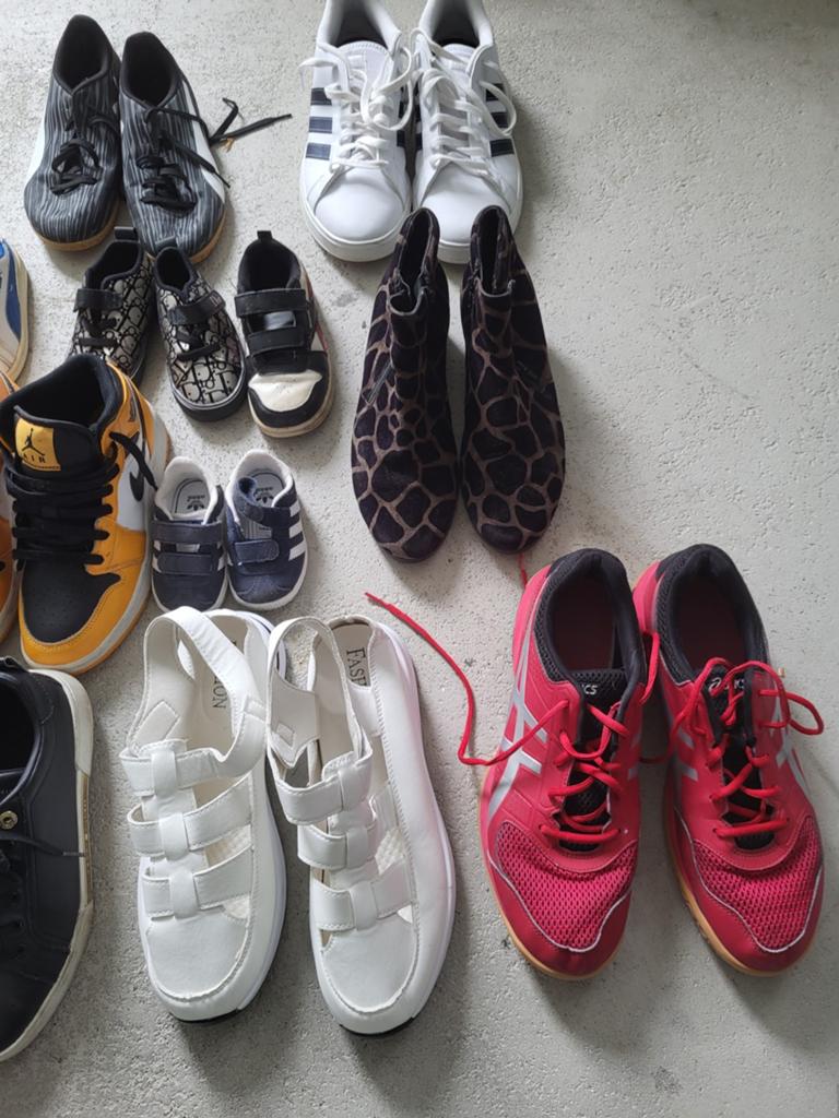 Partij schoenen Adidas hilfiger jordan, Ophalen of Verzenden, Sneakers of Gympen