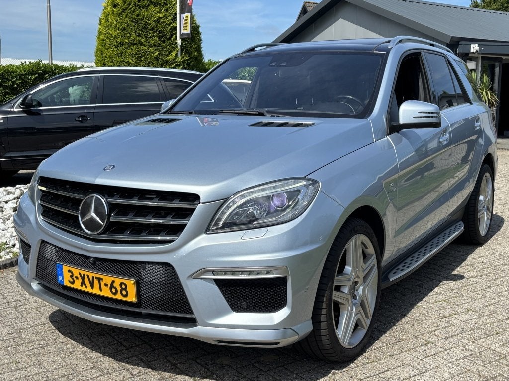 Mercedes-Benz M-Klasse ML63 AMG Performance Pack Panorama 20, Auto's, Gebruikt, 2245 kg, Leder, Bedrijf