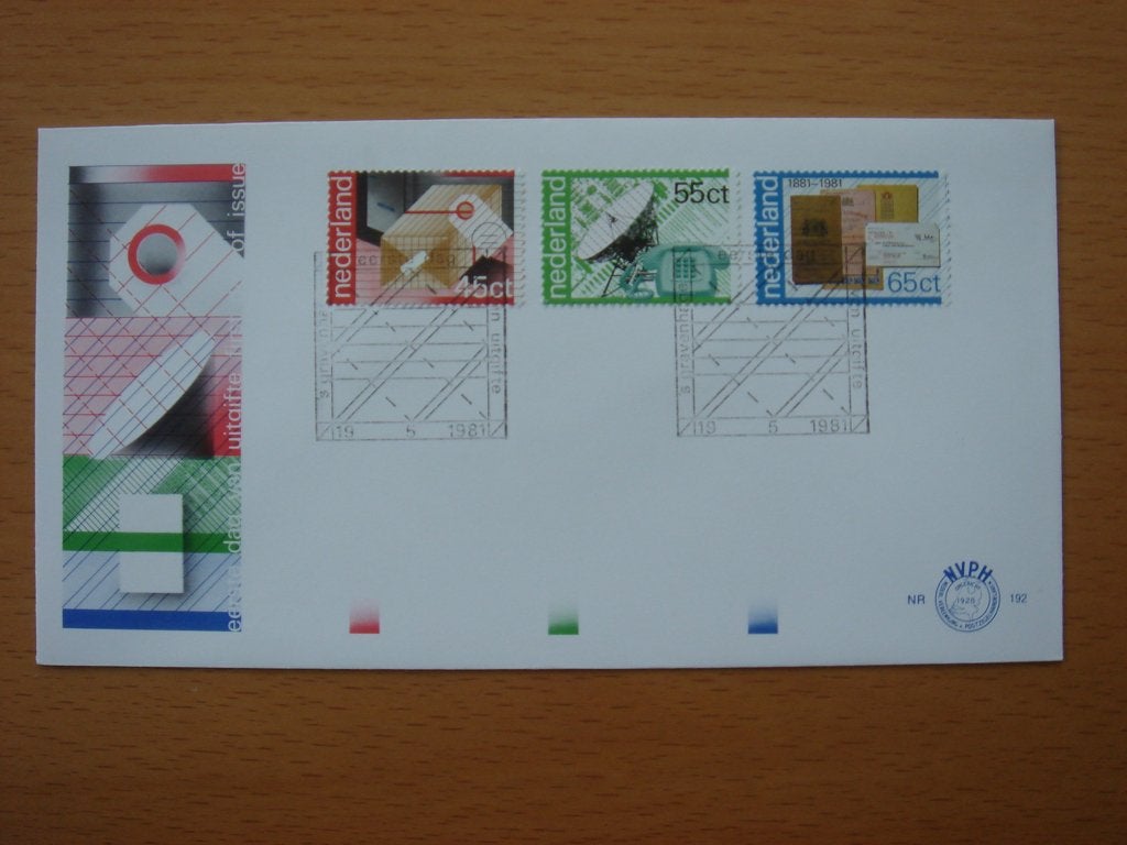 NVPH E192  1e Dag-enveloppe 100 jaar P.T.T. Diensten 1981, Postzegels en Munten, Postzegels | Eerstedagenveloppen, Ophalen of Verzenden
