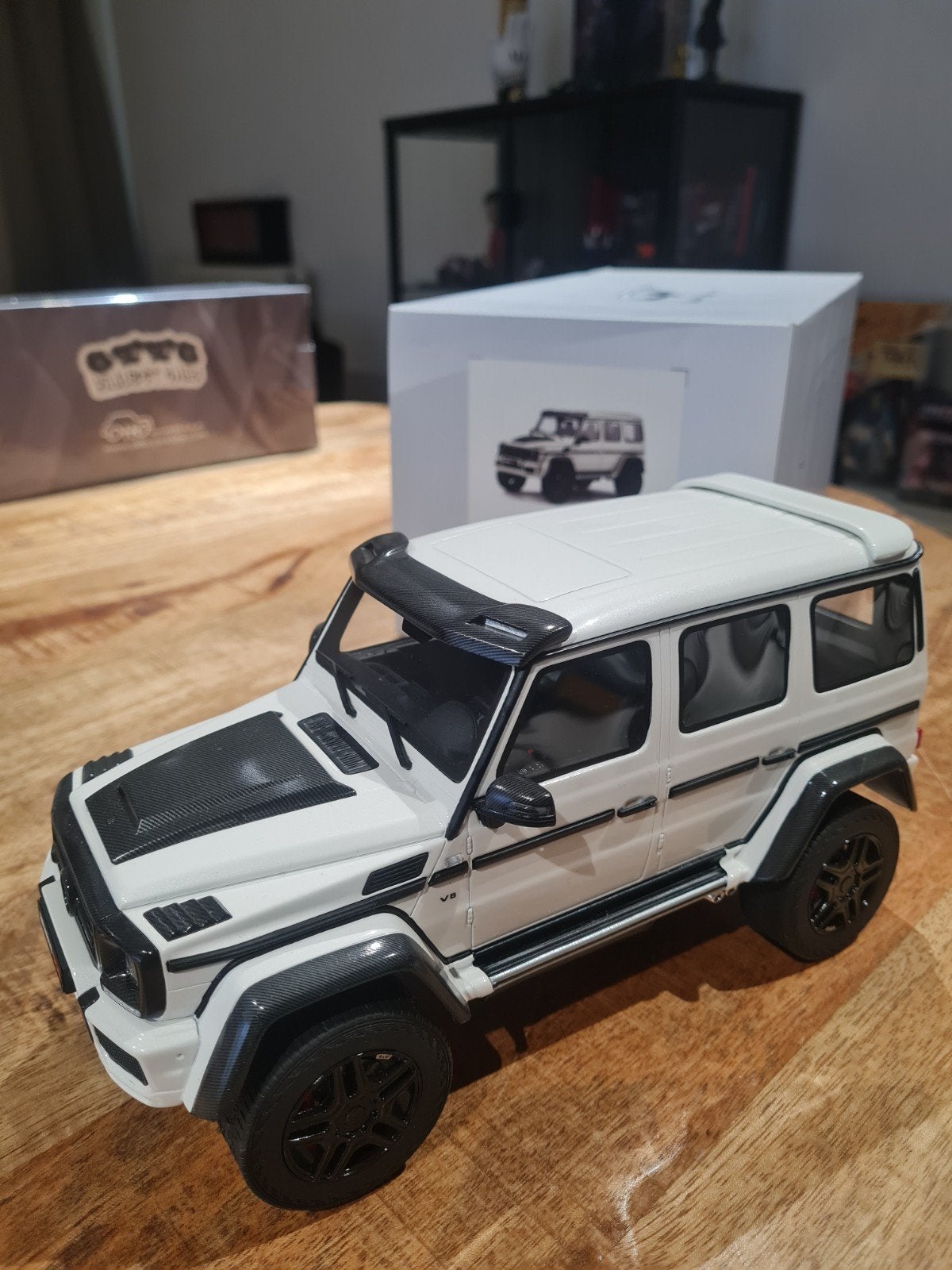 Mercedes G Brabus 500 1:18, Verzenden, Zo goed als nieuw, Auto, Overige merken