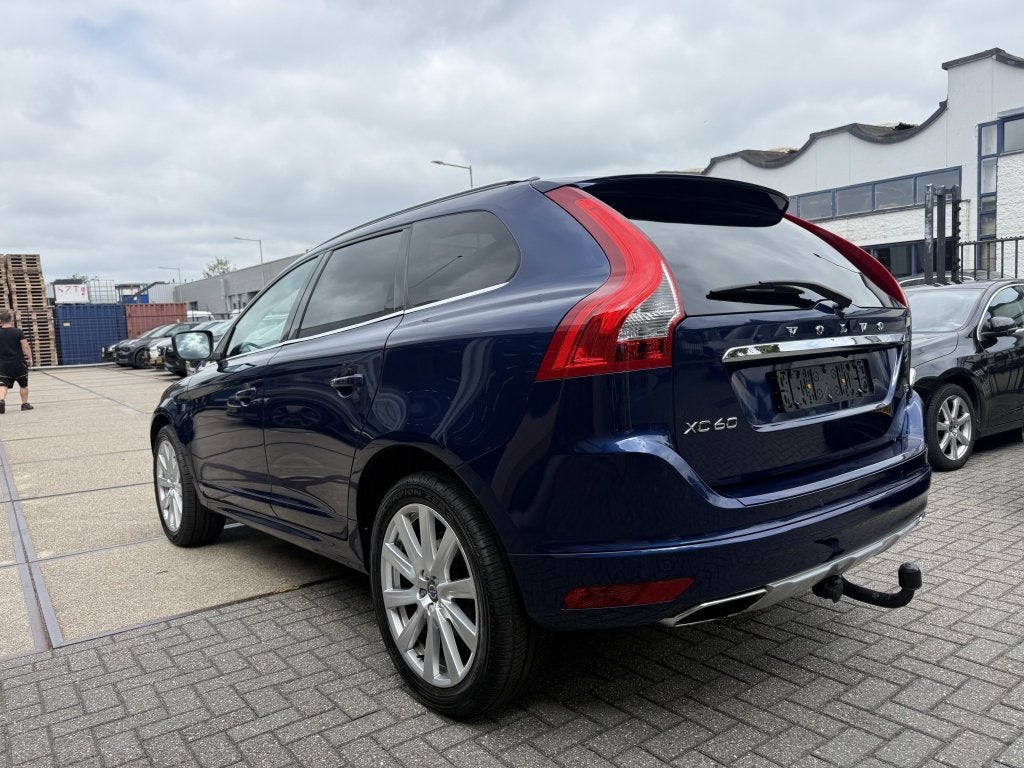 Volvo XC60 T5 FWD Ocean Race | Keyless Entry | Stuur- en sto, 12 maanden, Gebruikt, Euro 6, 4 cilinders