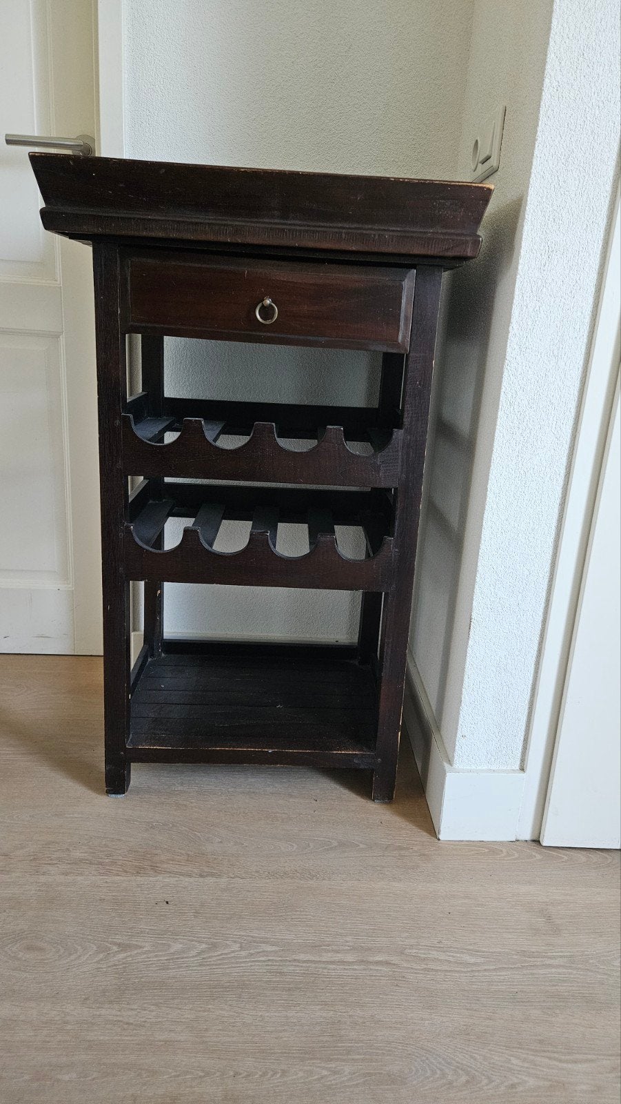 Wijnrek met lade en dienblad - Donker teak hout, Huis en Inrichting, Ophalen, Gebruikt, Hout