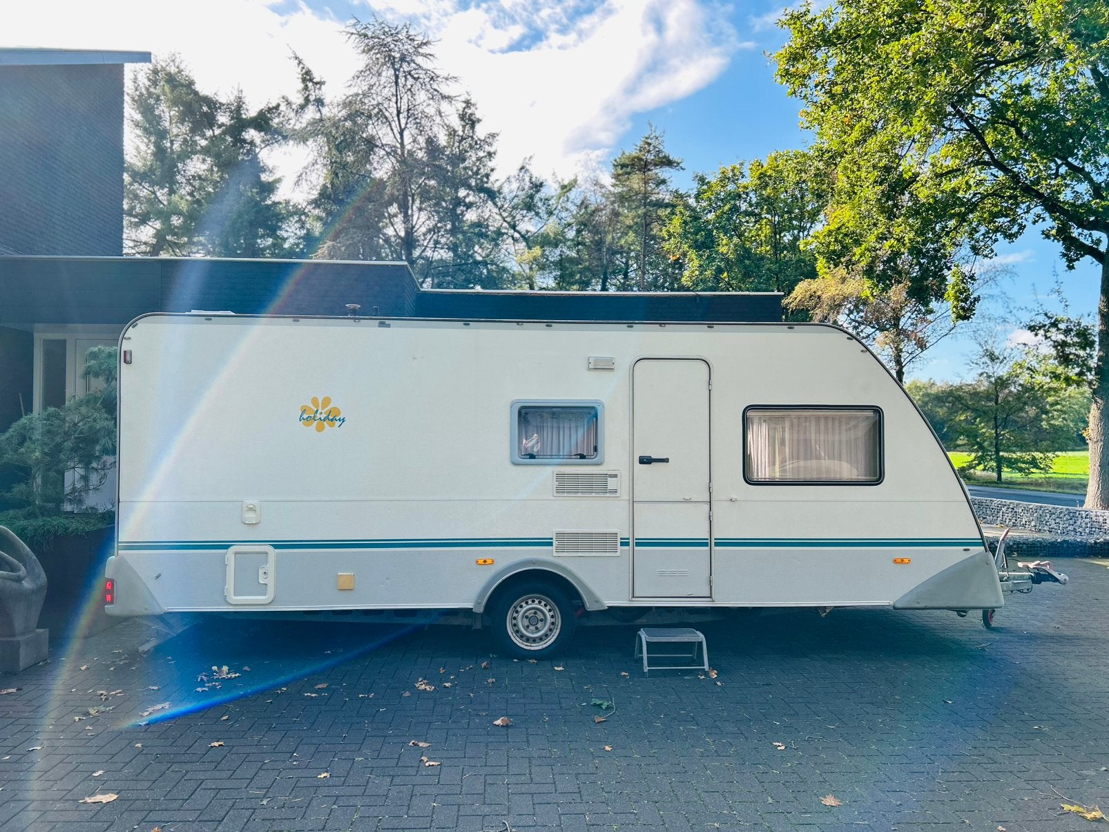Eifelland knaus caravan / stapelbedden / super netjes, Rondzit, Bedrijf, 6 tot 7 meter, Knaus