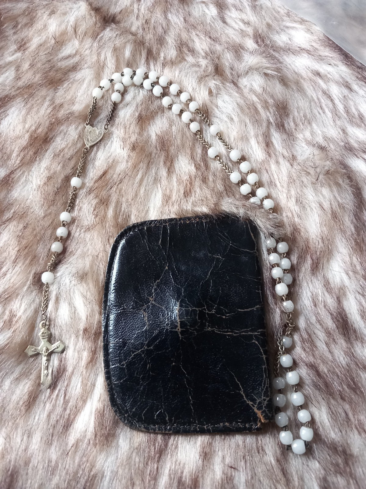 Vintage Rozenkrans met Witte Kralen en Kruisje, Ophalen of Verzenden