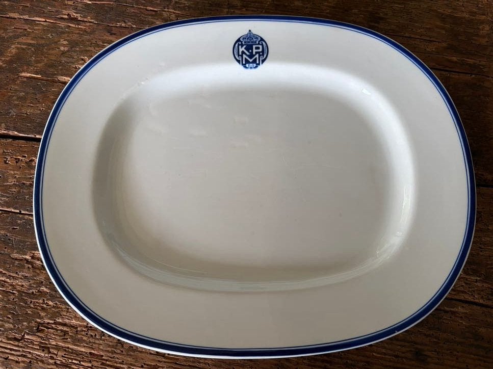 KPM schaal / serveerbord, Petrus Regout & Co Maastricht, Ophalen