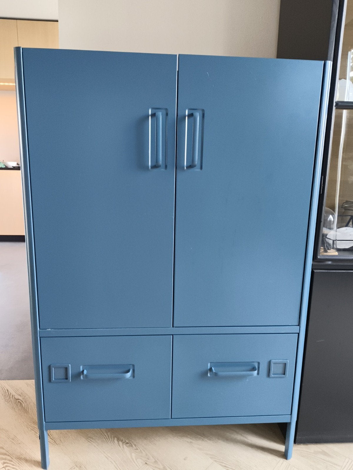 Ikea Idåsen metalen kast petrolblauw met lades en planken, Ophalen, Gebruikt, 100 tot 150 cm, Met lade(s)
