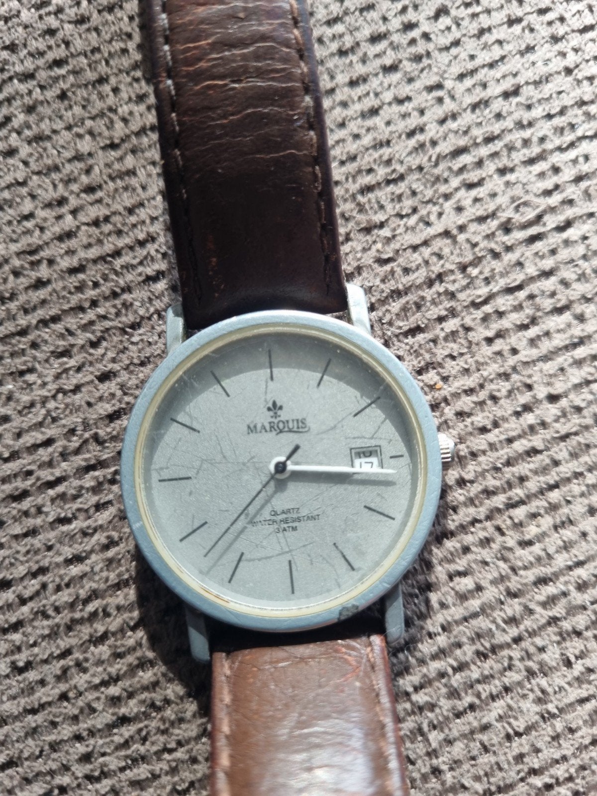 Marquis Quartz Horloge - Gebruikt met Leren Bandje, Sieraden, Tassen en Uiterlijk, Horloges | Heren, Ophalen of Verzenden