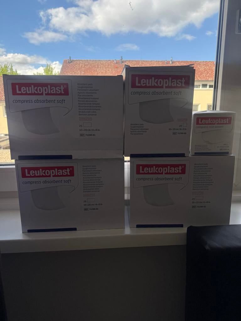 Leukoplast compress absorbent sterile, Ophalen of Verzenden, Zo goed als nieuw, Overige typen