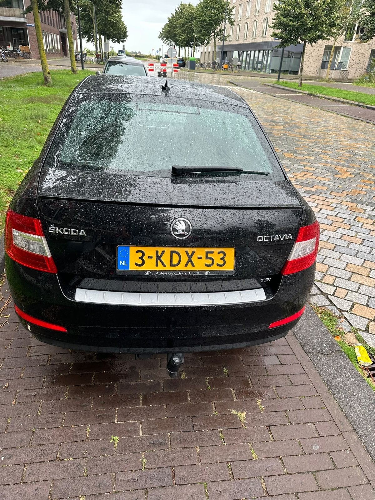 Skoda Octavia 1.2 TSI 77KW 2013 Zwart, Auto's, Voorwielaandrijving, 4 cilinders, 1133 kg, 610 kg