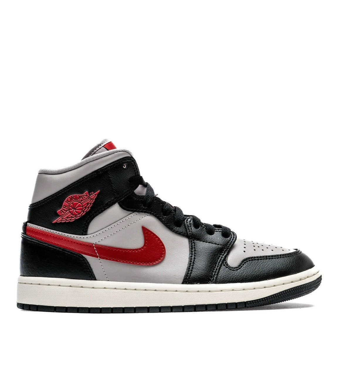 Nike Air Jordan ‘Black college grey gym red’ - maat 38.5, Kleding | Dames, Product.Safety.ENEA@nike.com, Zwart, Nieuw, Ophalen of Verzenden
