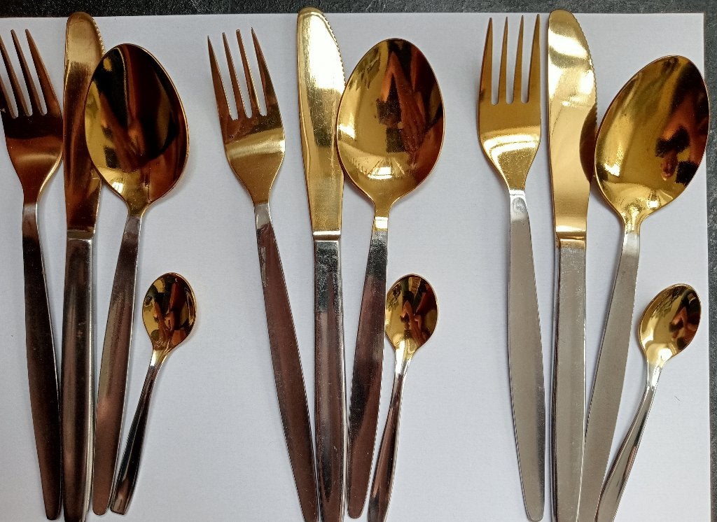 bestek goud kleur, Bestekset, Overige typen, Nieuw, Ophalen of Verzenden